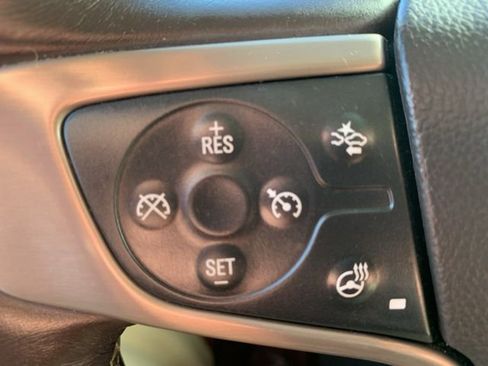 Used 2016 GMC Yukon Denali w/ Enhanced Security Package image 16