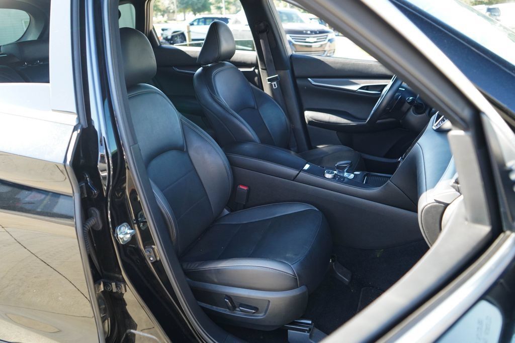 Used 2022 INFINITI QX50 Luxe w/ Appearance Package FWD image 14