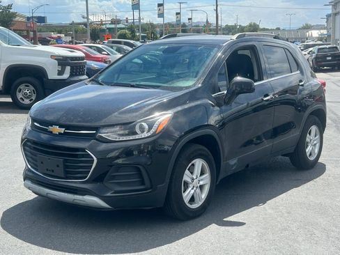 Used 2020 Chevrolet Trax LT w/ LT Convenience Package AWD/4WD image 9