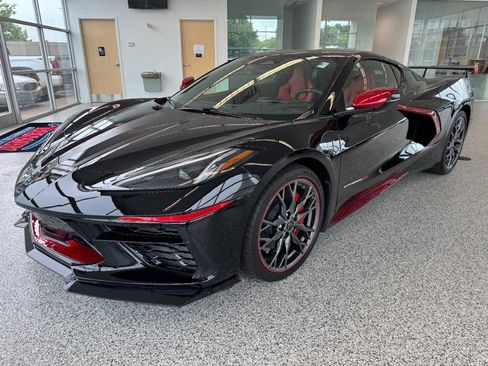 Used 2026 Chevrolet Corvette Stingray Coupe w/ 1LT RWD image 3