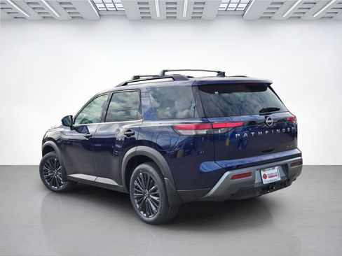 New 2026 Nissan Pathfinder SL w/ SL Premium Package AWD/4WD image 6