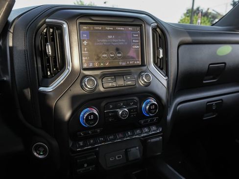 Used 2021 GMC Sierra 2500 AT4 w/ AT4 Premium Plus Package image 24