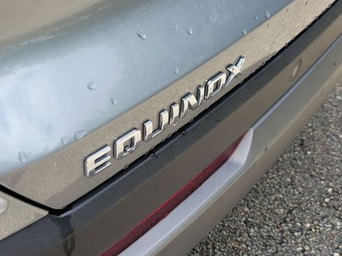 Used 2025 Chevrolet Equinox LT FWD image 6