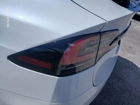 Used 2022 Tesla Model X Plaid image 17