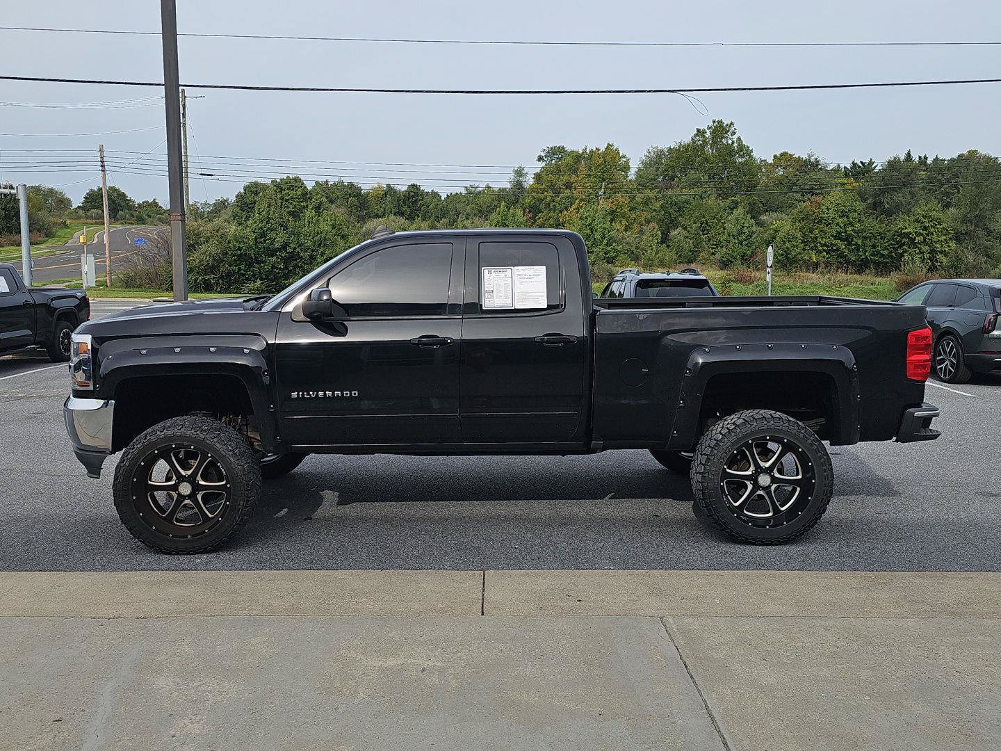 Used 2016 Chevrolet Silverado 1500 LT w/ All Star Edition AWD/4WD image 4