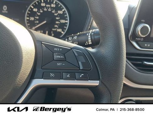 Used 2022 Nissan Altima 2.5 SV FWD image 22
