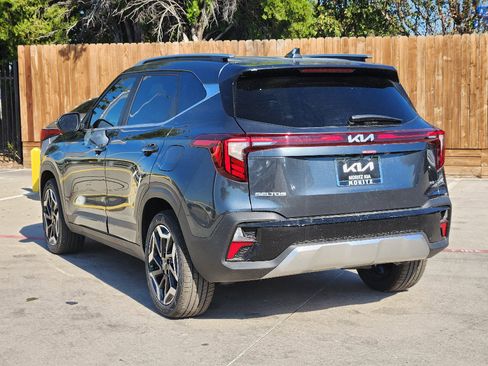 New 2026 Kia Seltos SX w/ SX Sunroof Package image 3