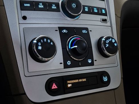 Used 2010 Chevrolet Malibu LT w/ HFV6 Engine Package image 30