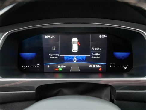 Certified 2023 Volkswagen Tiguan SE image 25