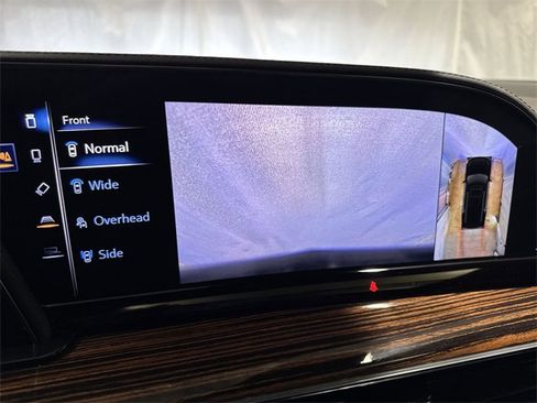 Used 2022 Cadillac Escalade Premium Luxury image 23