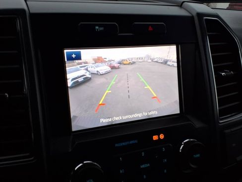 Used 2022 Ford F250 XLT w/ Snow Plow Prep Package image 11