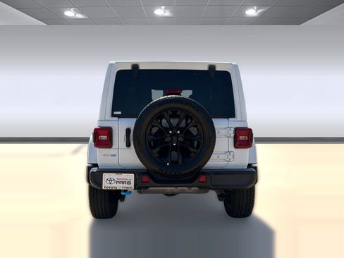 Used 2024 Jeep Wrangler Unlimited Sahara AWD/4WD image 10