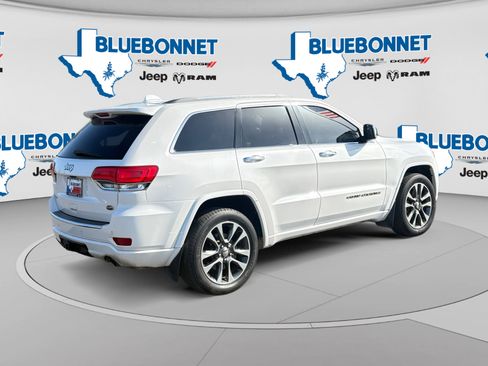 Used 2017 Jeep Grand Cherokee Overland AWD/4WD image 5