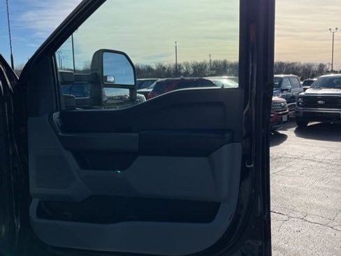 Used 2023 Ford F350 XLT w/ XLT Value Package image 31