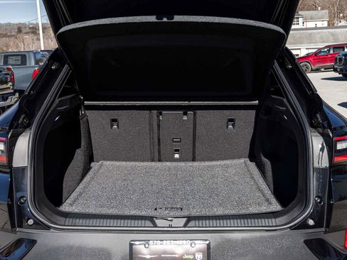 Used 2024 Volkswagen ID.4 Pro S image 32