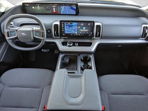 Used 2025 Ford Expedition Max Active image 19