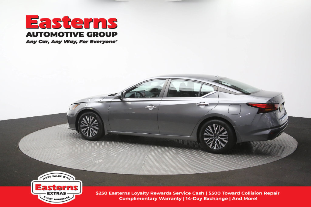 Used 2023 Nissan Altima 2.5 SV FWD image 64