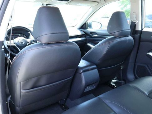 Used 2021 Nissan Altima 2.5 SR FWD image 12