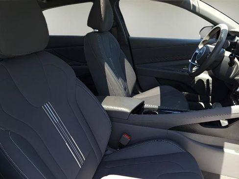 Used 2021 Hyundai Elantra SEL w/ Convenience + Premium Package FWD image 31