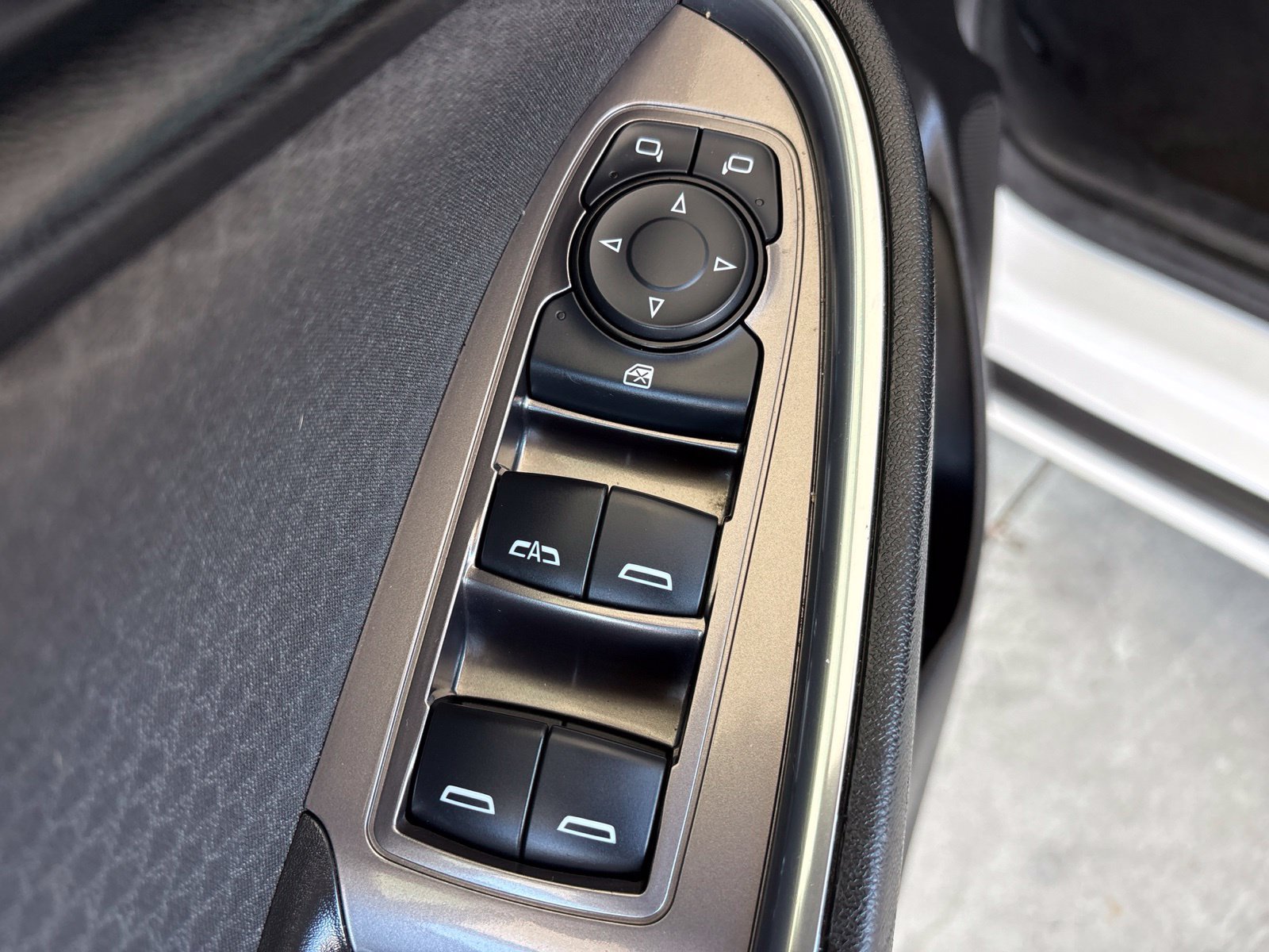 Used 2020 Chevrolet Malibu LT FWD image 11