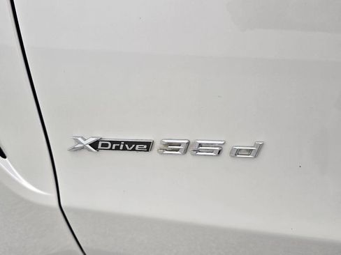 Used 2015 BMW X5 xDrive35d AWD/4WD image 9