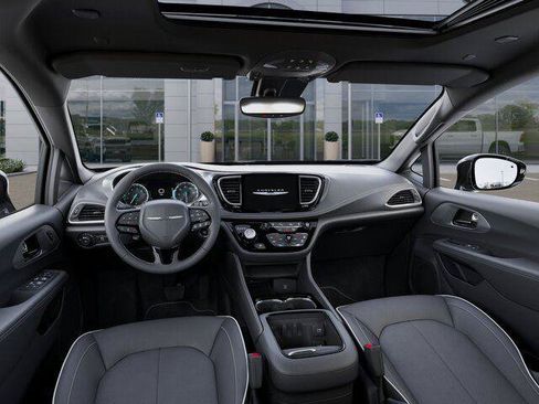 New 2026 Chrysler Pacifica Limited w/ S Appearance Package FWD image 17