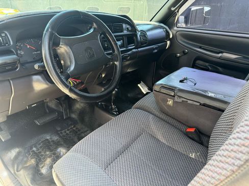 Used 1999 Dodge Ram 1500 Truck 4x4 Regular Cab image 8
