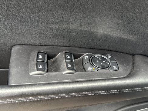 Used 2023 Lincoln Nautilus Reserve w/ Equipment Group 201A image 18