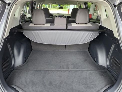 Used 2014 Toyota RAV4 LE FWD image 12