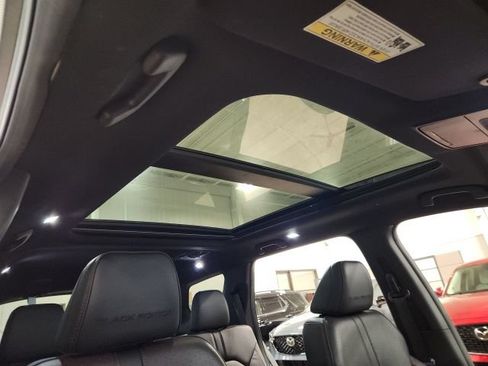 Certified 2025 Honda Pilot Black Edition image 35