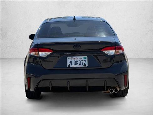 Used 2024 Toyota Corolla SE w/ SE Package FWD image 6