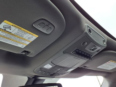 Used 2017 Ford F250 Lariat w/ Lariat Ultimate Package image 21