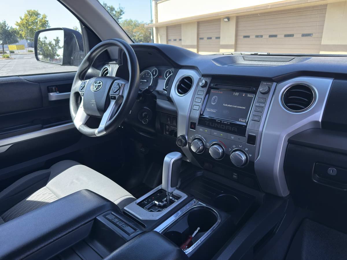 Used 2016 Toyota Tundra SR5 w/ SR5 Upgrade Package AWD/4WD image 20