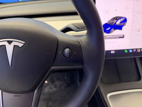 Used 2021 Tesla Model 3 Standard Range Plus RWD image 17