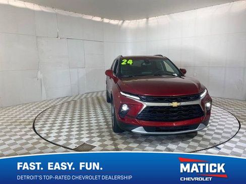 Used 2024 Chevrolet Blazer LT w/ Convenience Package FWD image 1