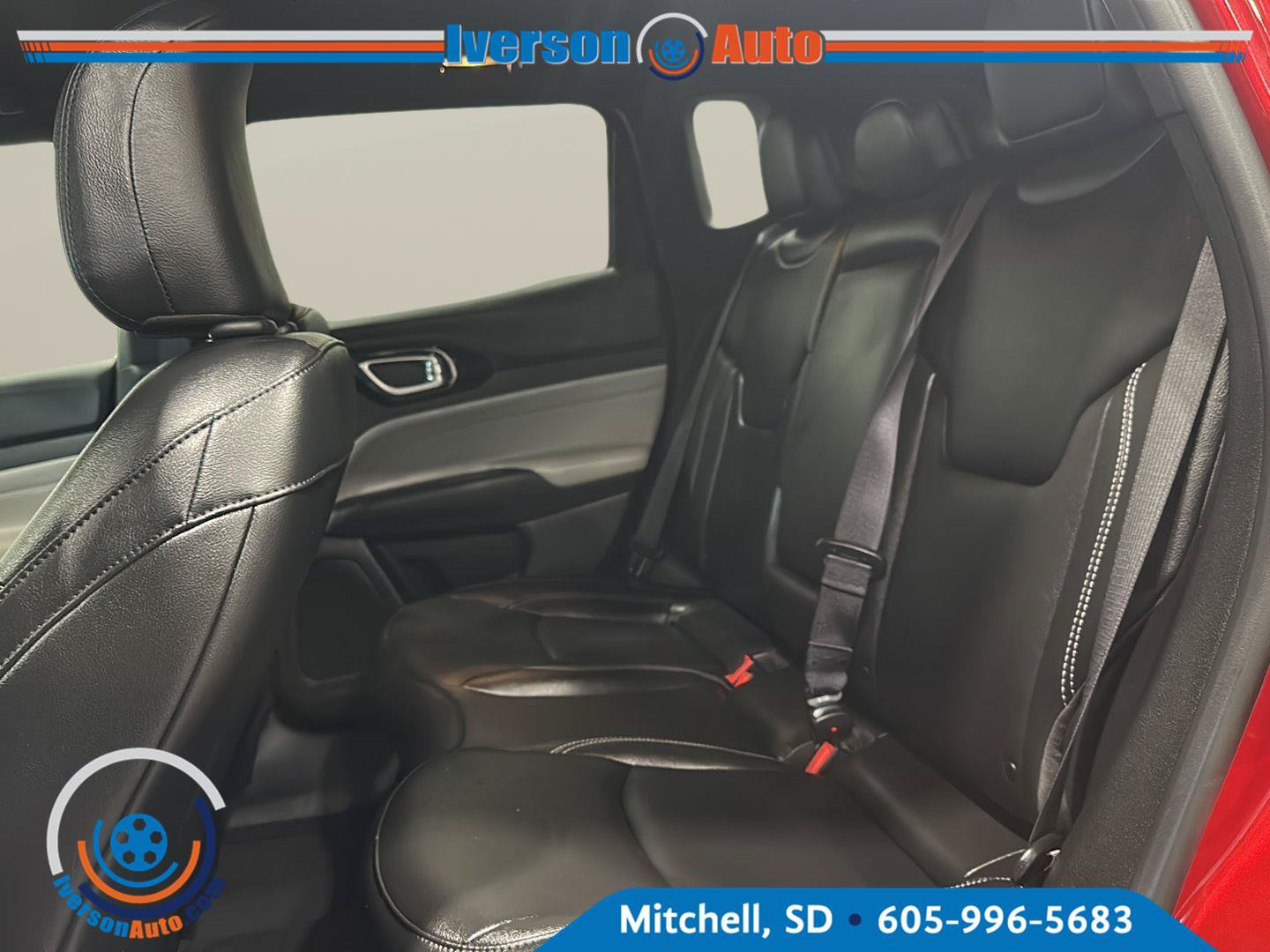 Used 2025 Jeep Compass Limited AWD/4WD image 23