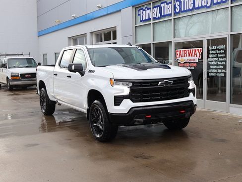 New 2026 Chevrolet Silverado 1500 LT Trail Boss w/ LT Trail Boss Premium Package AWD/4WD image 2