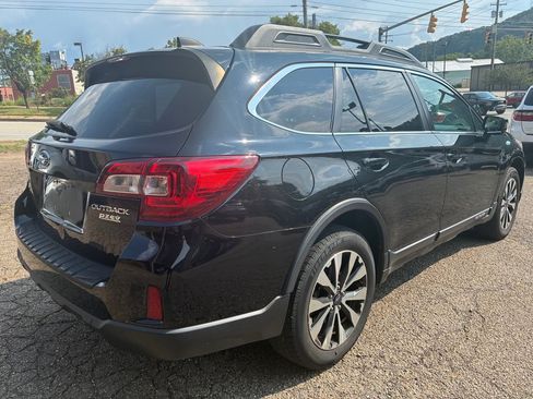 Used 2016 Subaru Outback 2.5i Limited AWD/4WD image 5