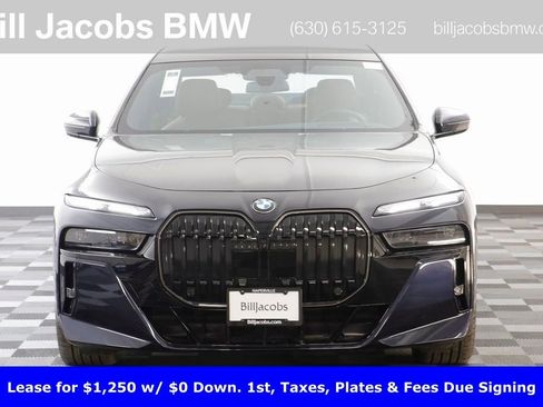 Certified 2025 BMW 760i xDrive w/ Executive Package image 25