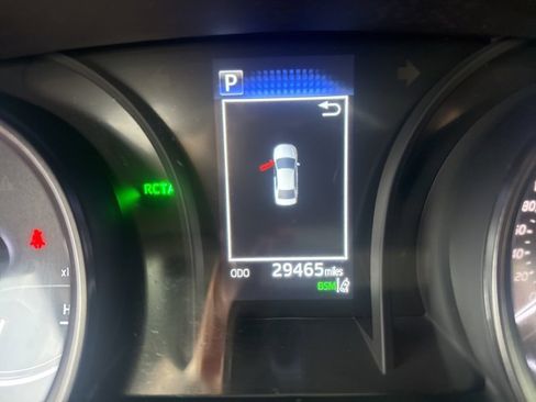 Used 2024 Toyota Camry SE image 29