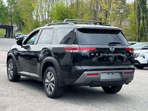 New 2026 Nissan Pathfinder SL AWD/4WD image 6