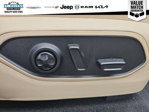 Used 2022 Jeep Grand Cherokee Limited 4xe w/ Luxury Tech Group II AWD/4WD image 28