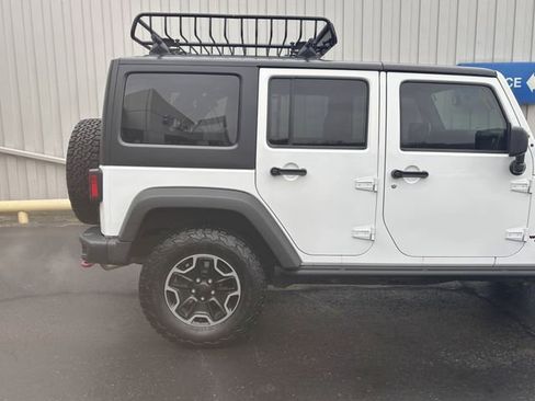 Used 2016 Jeep Wrangler Unlimited Rubicon image 14