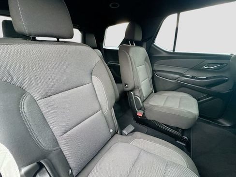 Used 2023 Chevrolet Traverse LT AWD/4WD image 33