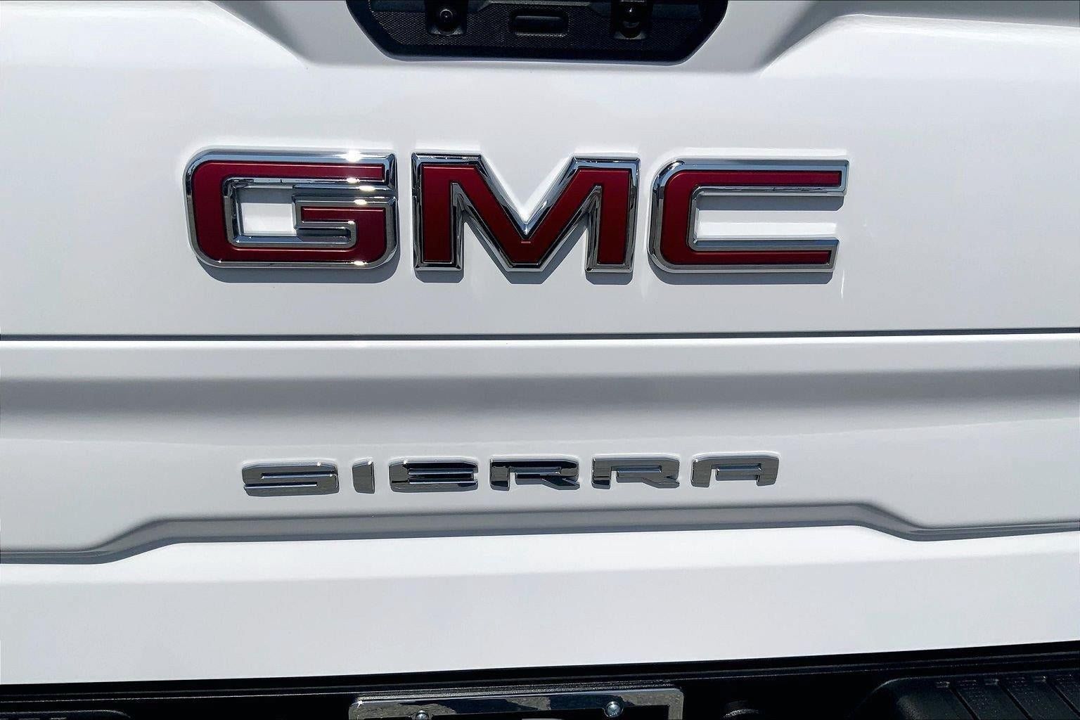 Used 2019 GMC Sierra 1500 SLT w/ SLT Premium Plus Package AWD/4WD image 31