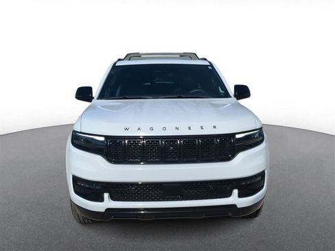 Used 2023 Jeep Wagoneer Series II w/ Convenience Group I image 3