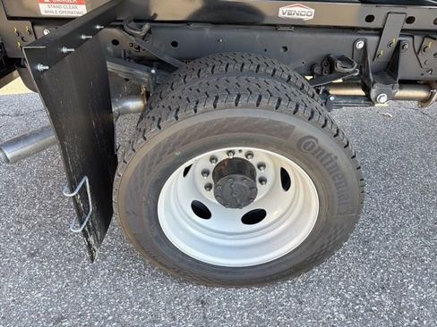 New 2025 Ford F550 4x4 Regular Cab Super Duty image 13