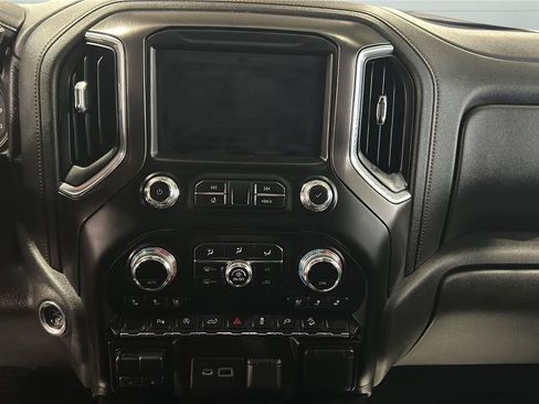 Used 2020 GMC Sierra 1500 AT4 w/ AT4 Premium Package image 18