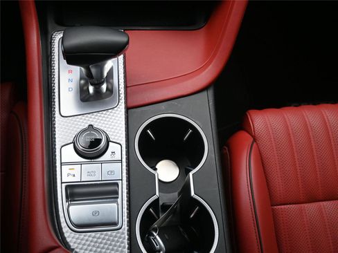 Used 2023 Genesis G70 2.0T w/ Sport Prestige Package image 17