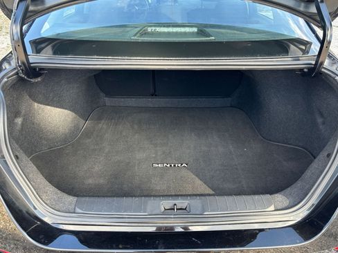 Used 2025 Nissan Sentra S image 31
